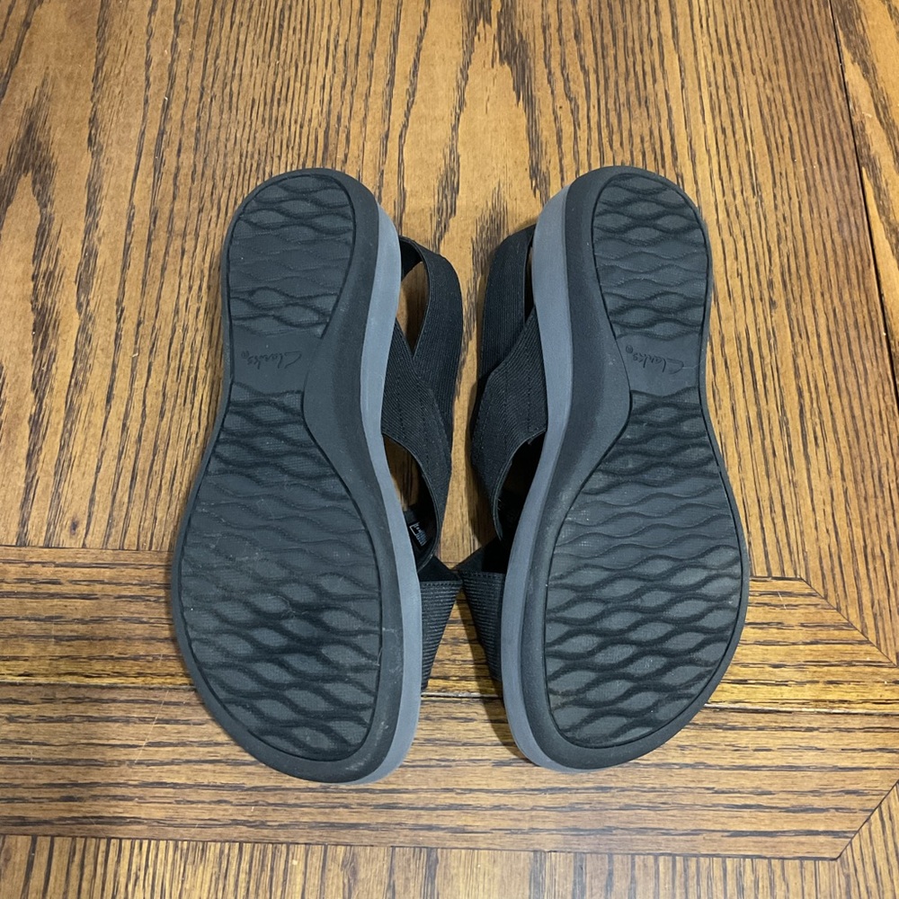 Cloudsteppers by Clarks Black and Gray Sandals - Picture 9 of 12